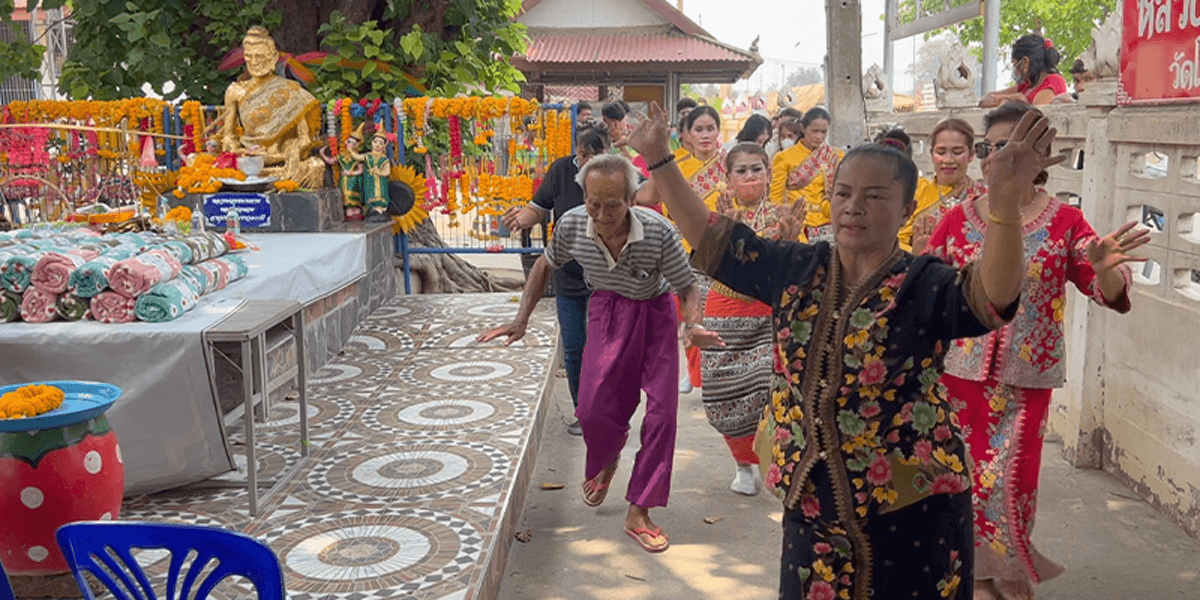 ถูกหวย 10 งวดติด แก้บนหลวงพ่อผอม