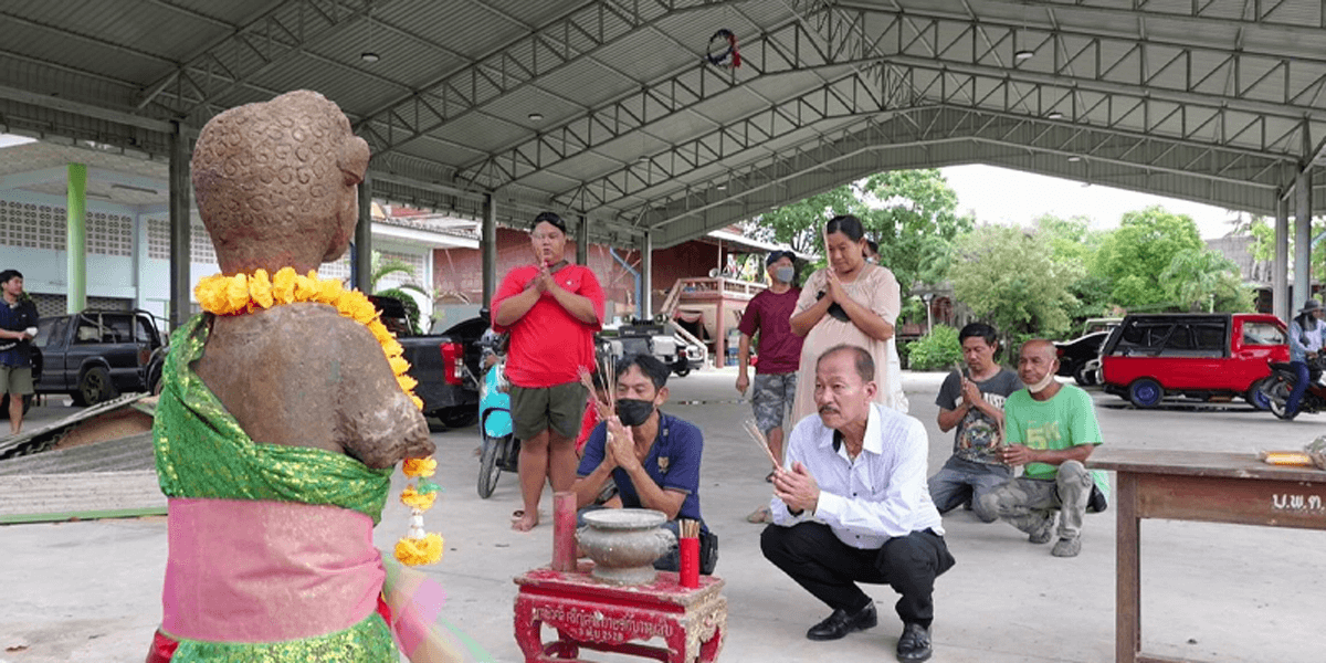 ขุดเจอแม่นางยักษ์ใต้ดิน